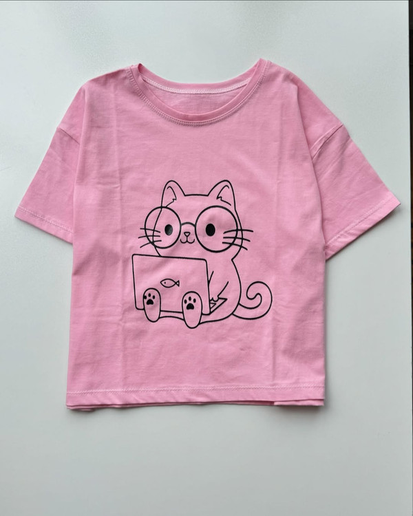 کراپ تیشرت گربه صورتی