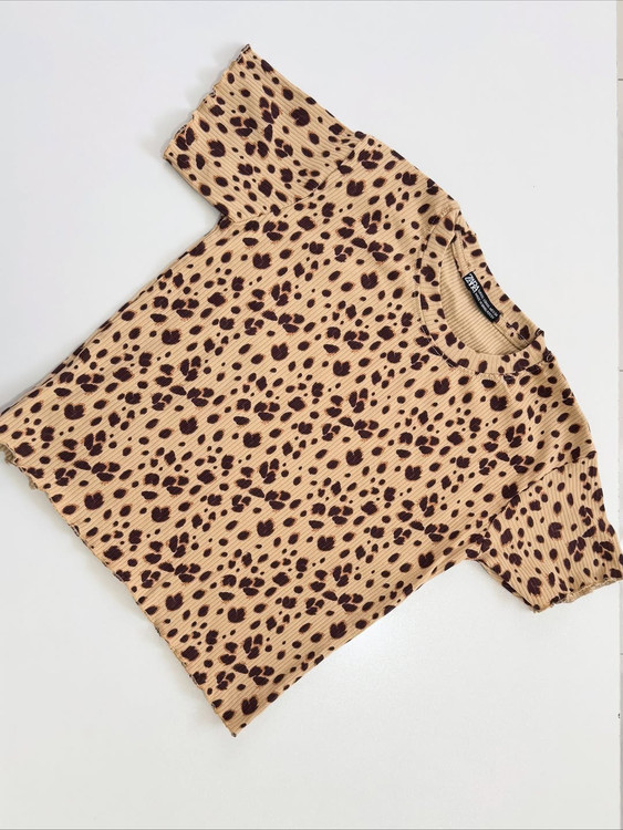 کراپ تیشرتی پلنگی کرم