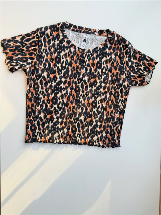 کراپ تیشرتی پلنگی مشکی