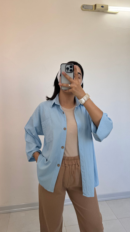 ترکیب رنگ ابی روشن و نسکافه ای